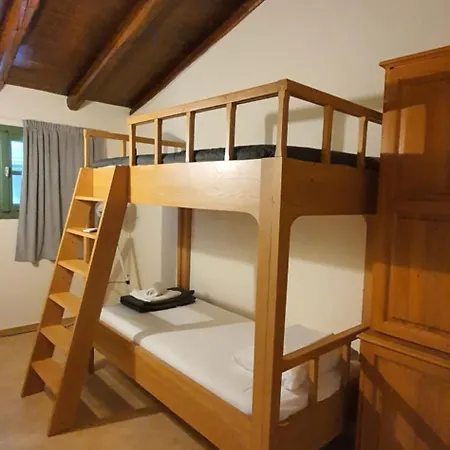 Alcippe Hébergement de vacances Mourátagas